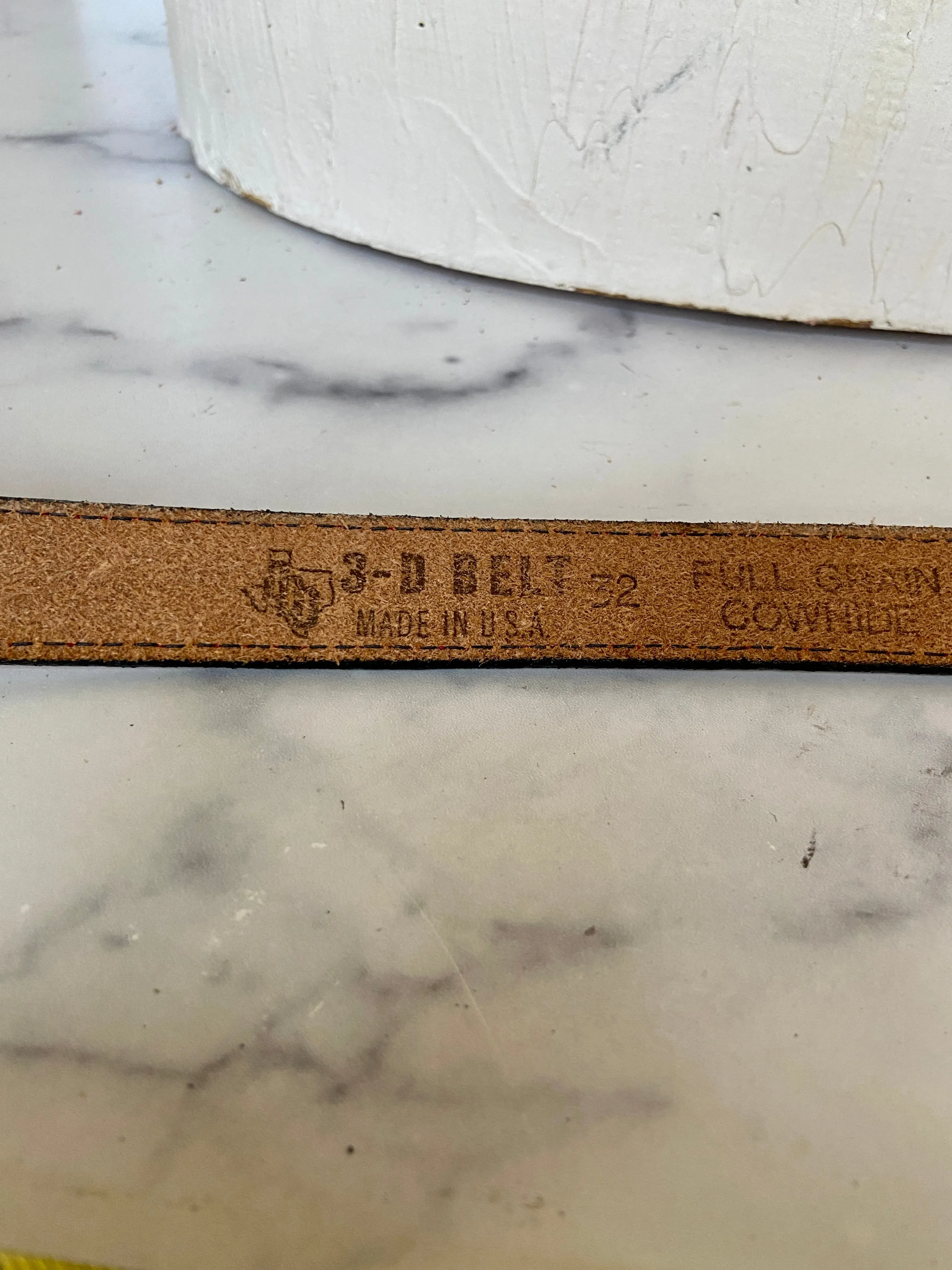 3-D red leather belt