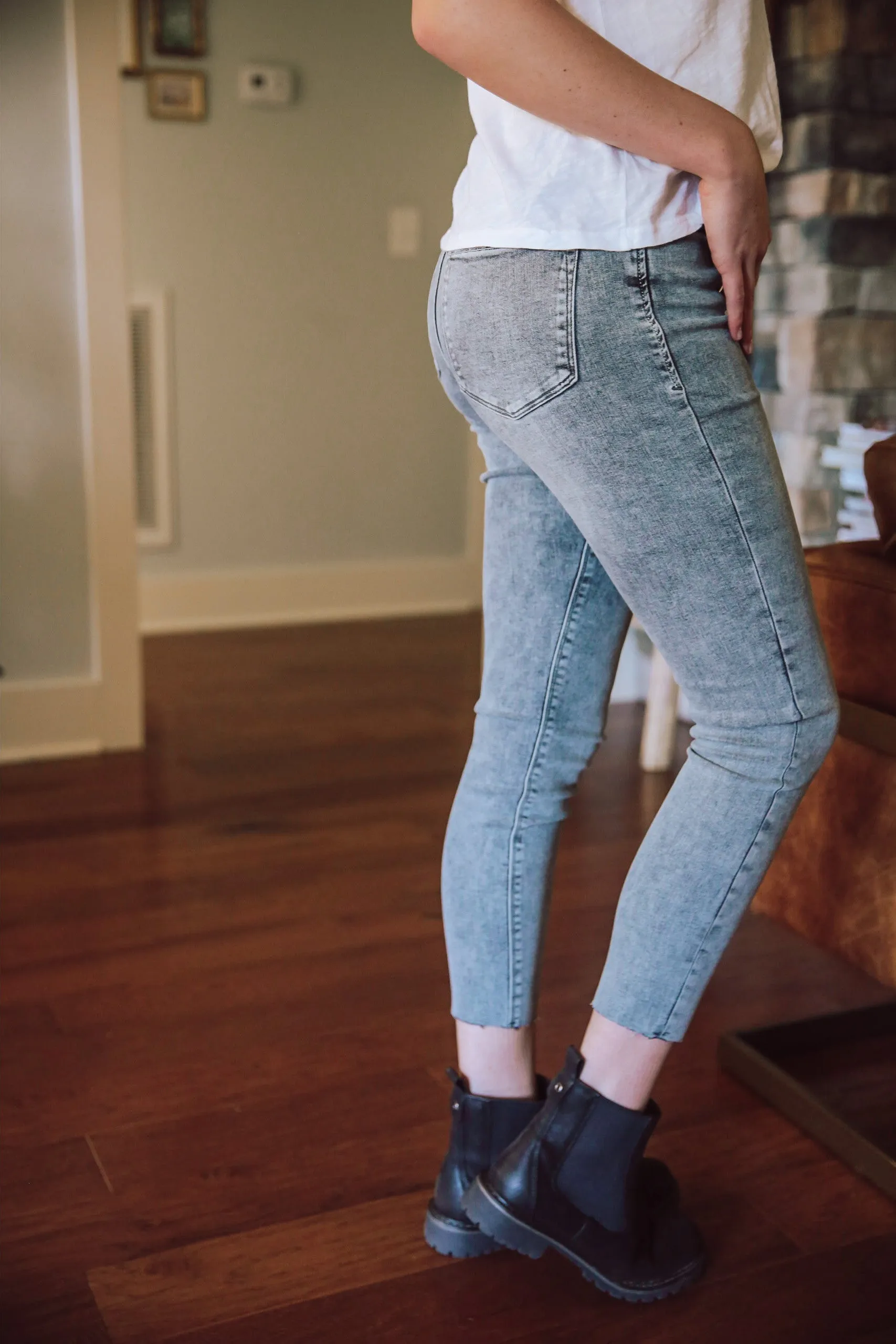 Dear John Gisele Black Washed Jean