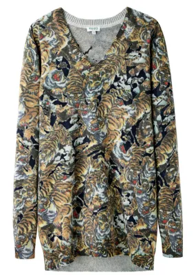 Flying Tiger V-Neck Pullover