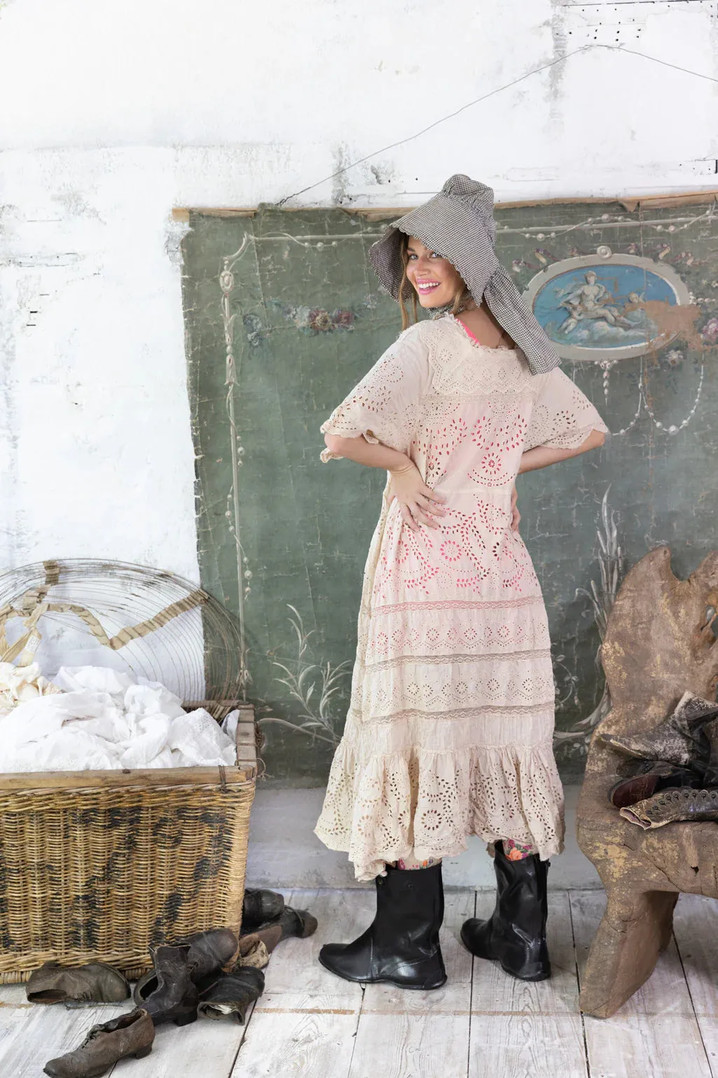 Magnolia Pearl DRESS 974-MOON-OS  Eyelet Heeren Dress
