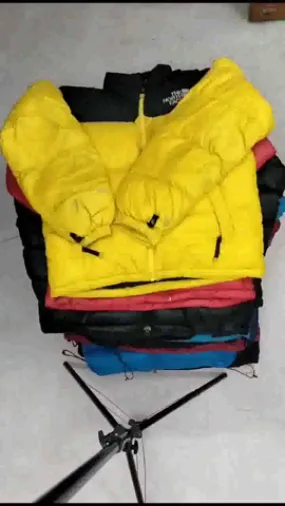 North Face Puffer Jackets - 14 Pieces