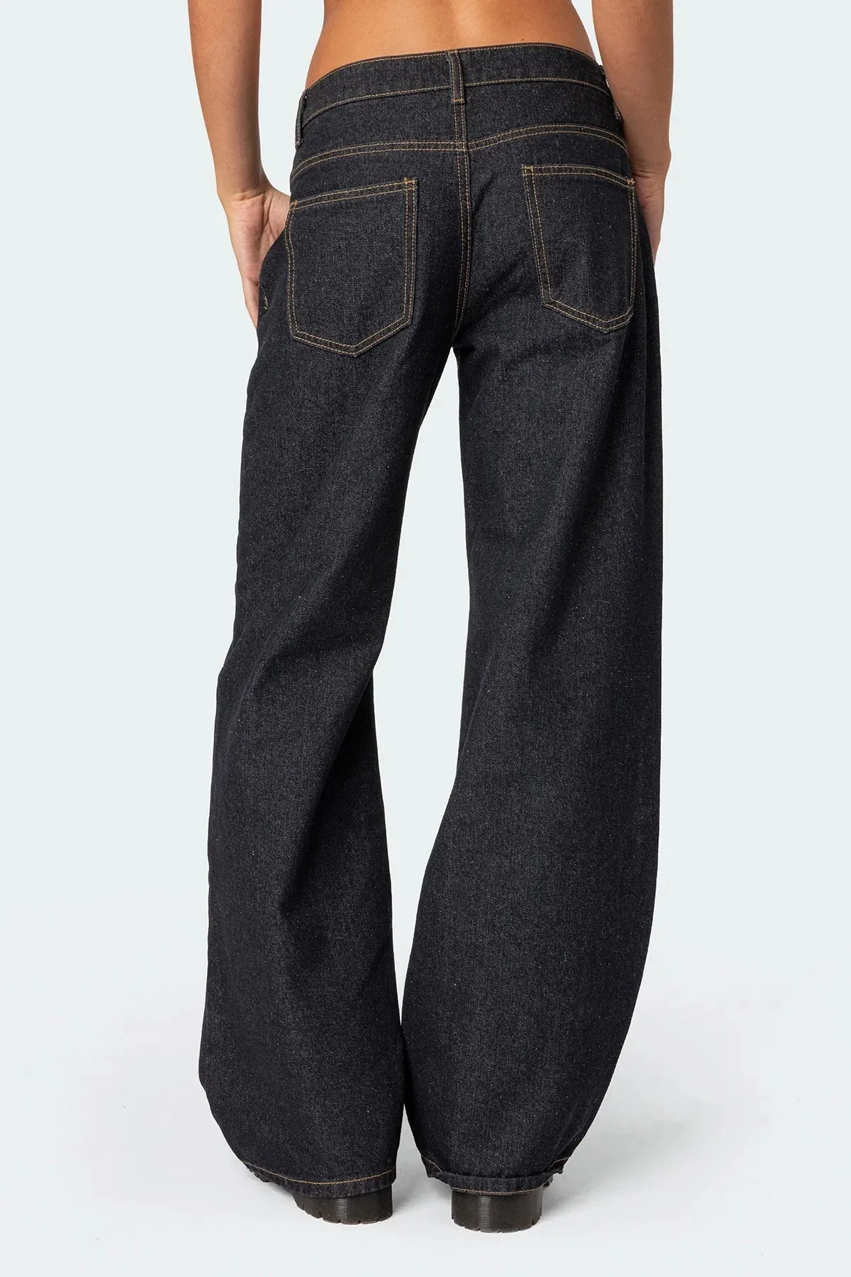 Sina || Washed Low Rise Jeans