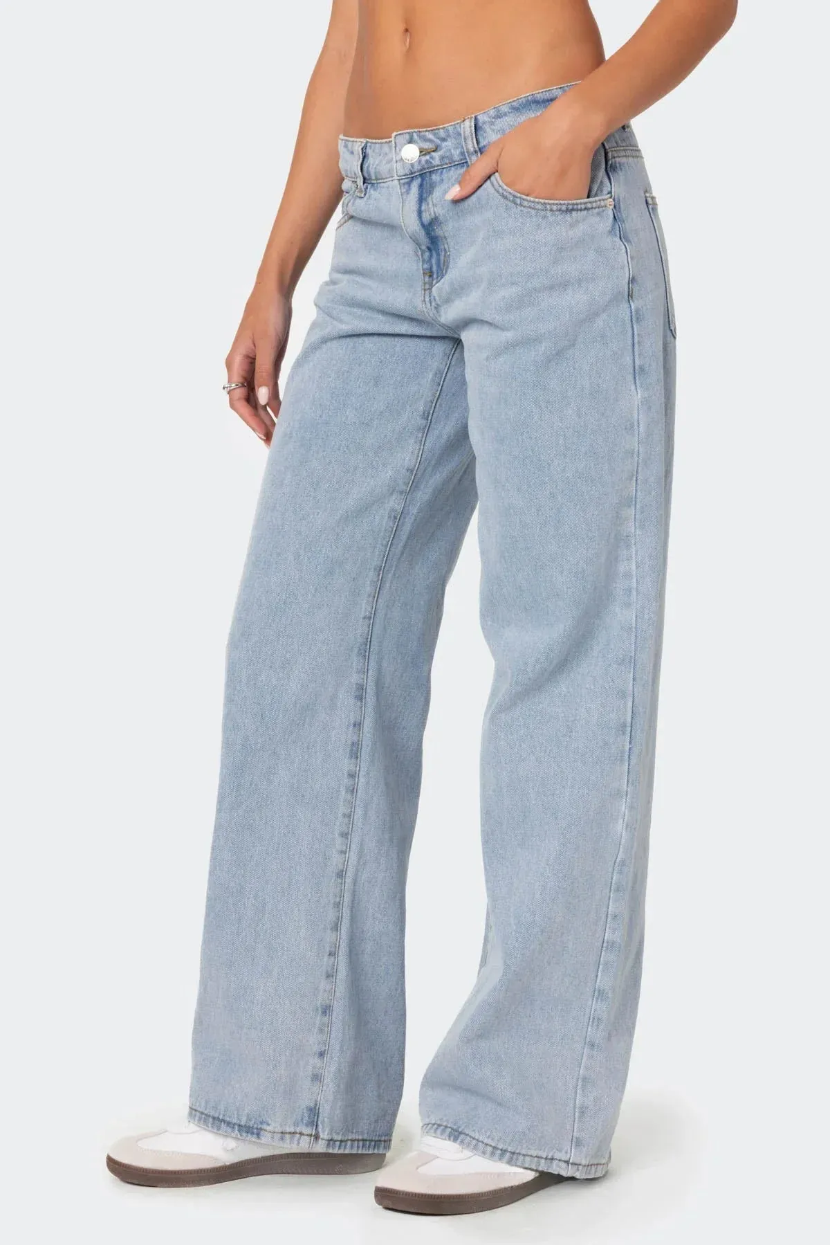 Sina || Washed Low Rise Jeans