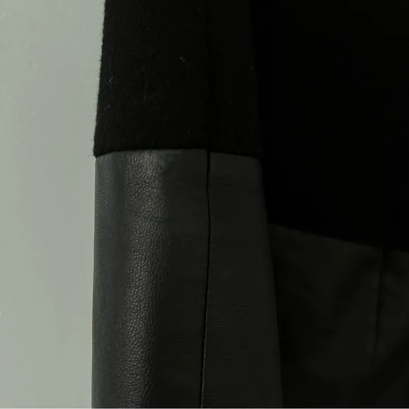 Sz4 Halogen Leather Block Mini Skirt