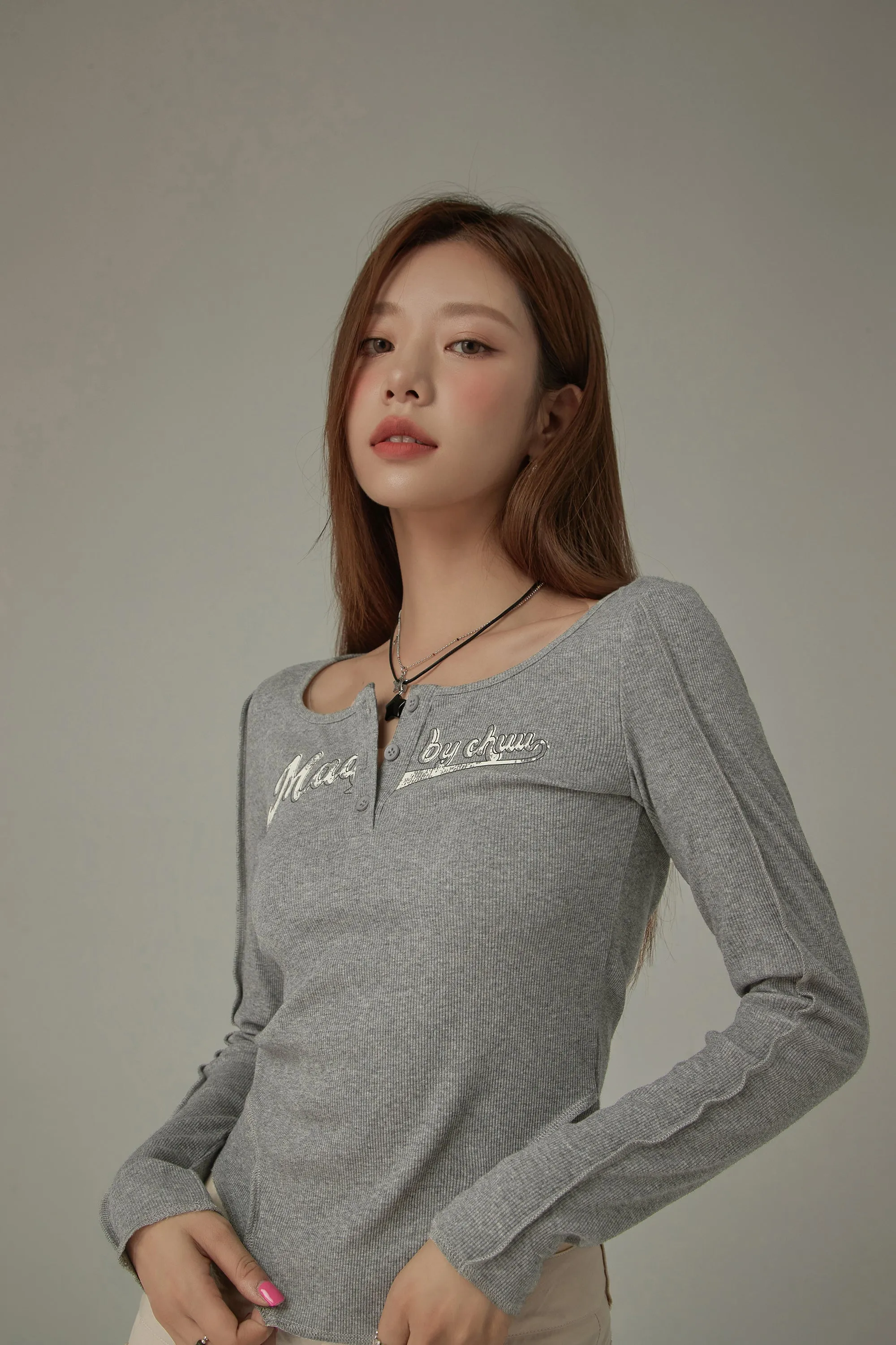 Unbalanced Logo Button Long Sleeve Slim T-Shirt