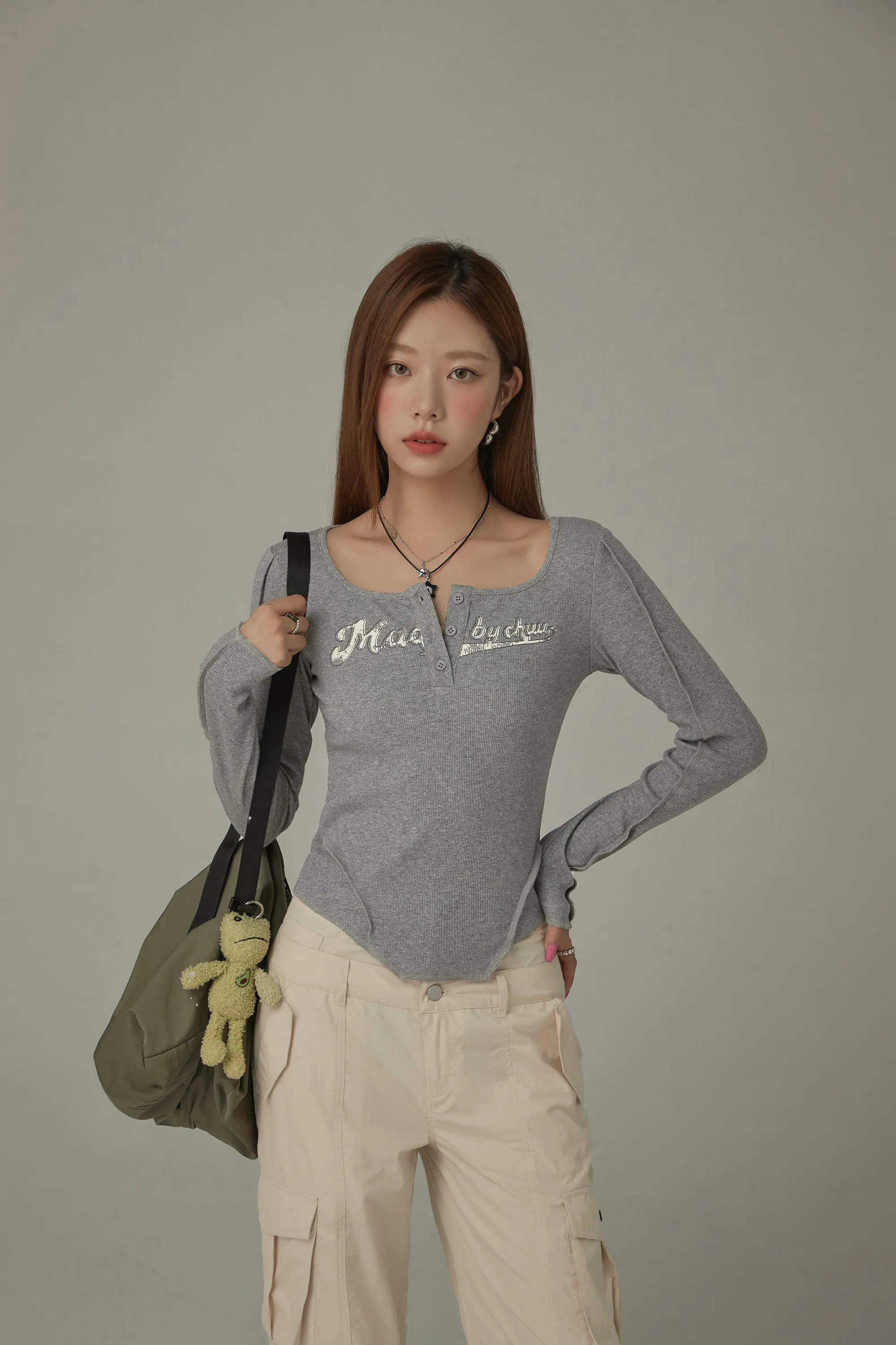 Unbalanced Logo Button Long Sleeve Slim T-Shirt