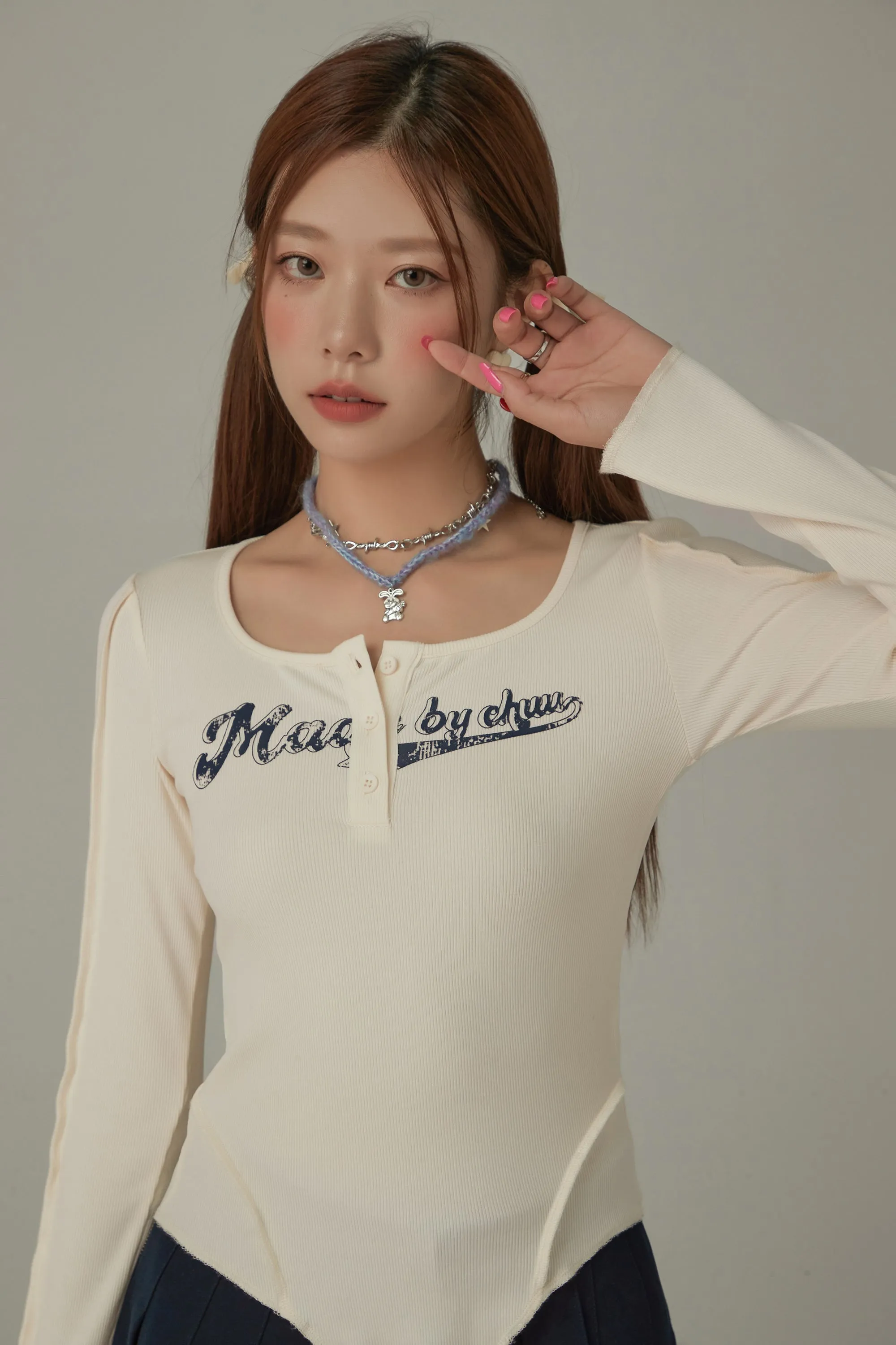 Unbalanced Logo Button Long Sleeve Slim T-Shirt