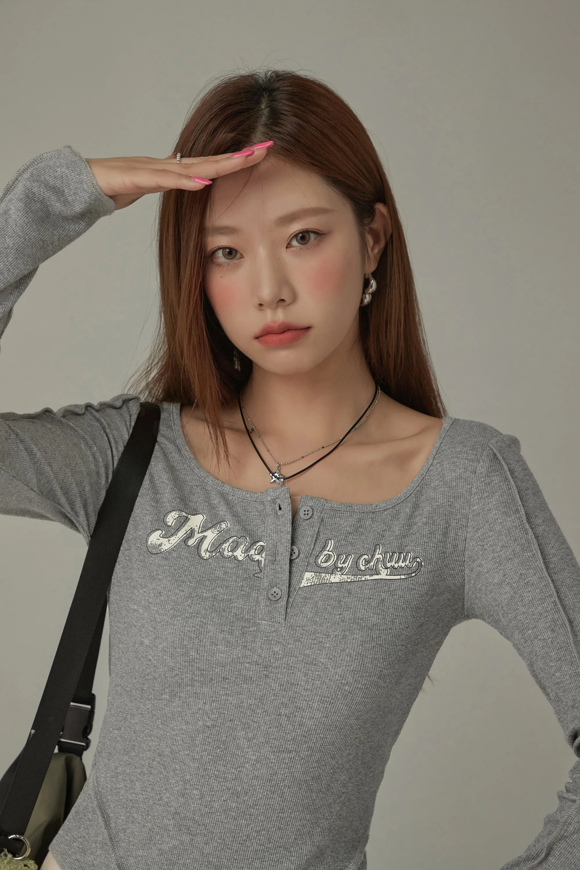 Unbalanced Logo Button Long Sleeve Slim T-Shirt