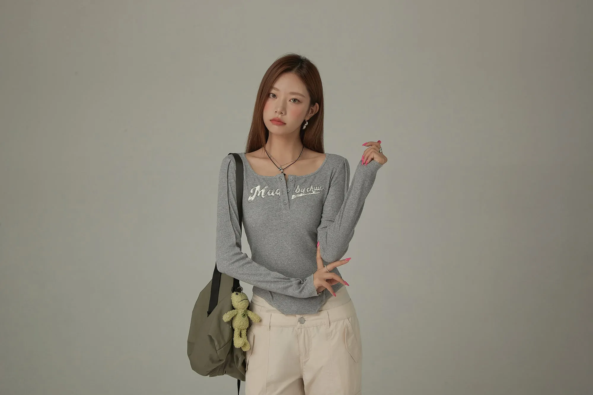 Unbalanced Logo Button Long Sleeve Slim T-Shirt