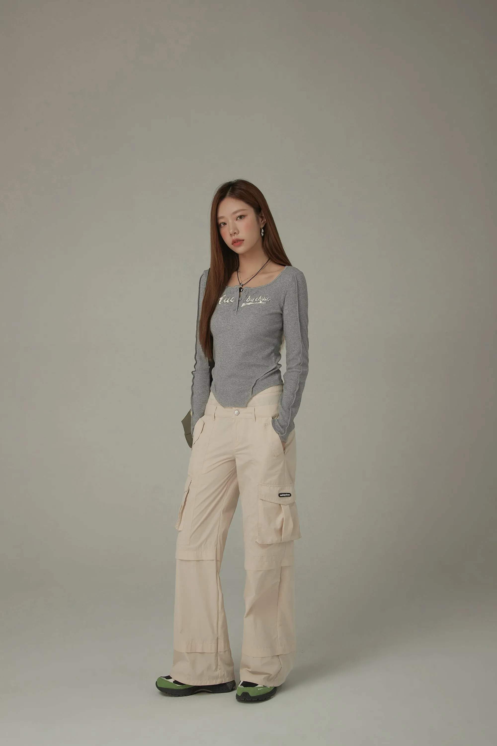 Unbalanced Logo Button Long Sleeve Slim T-Shirt