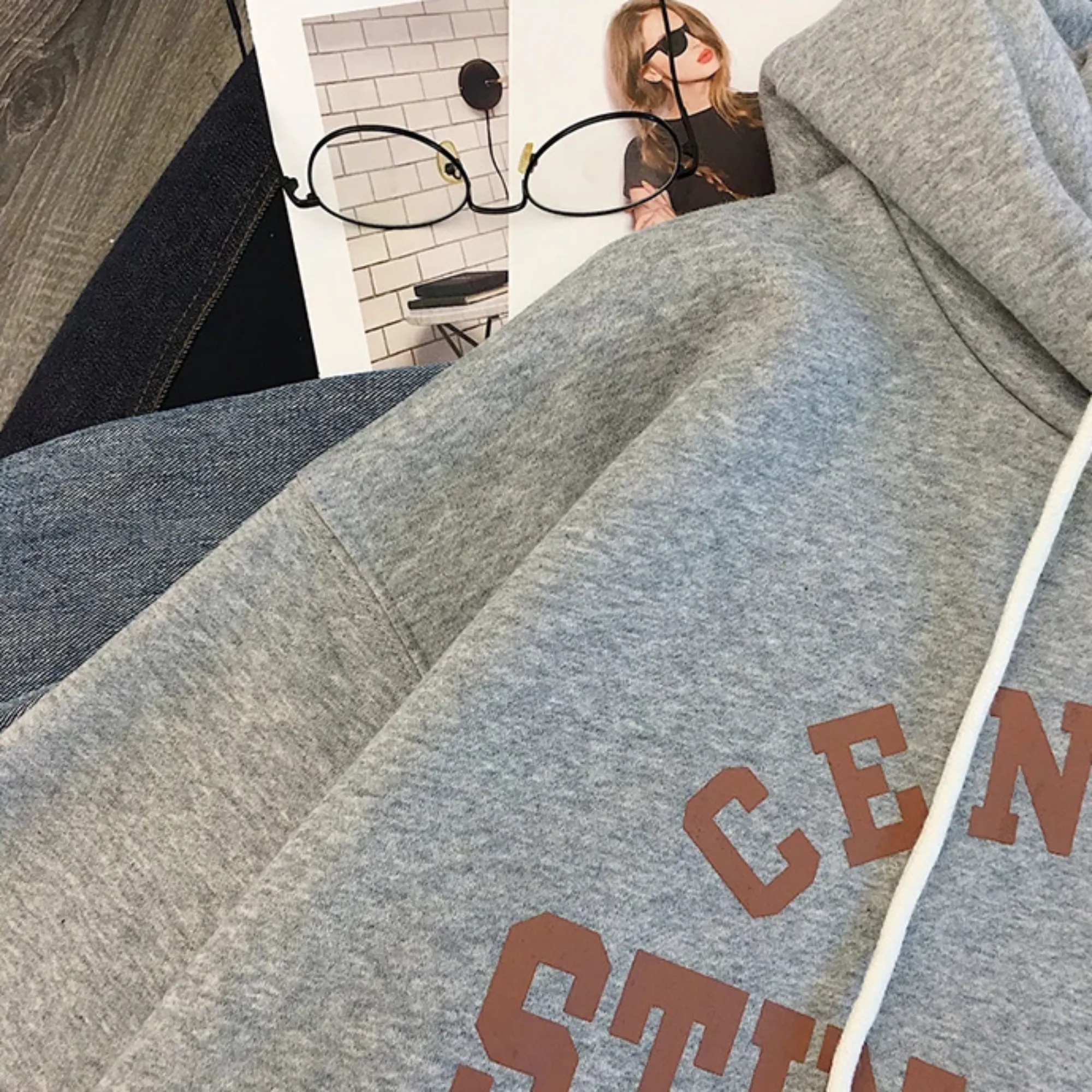 Women's Winter Casual Polyester Hooded Warm Sweatshirt